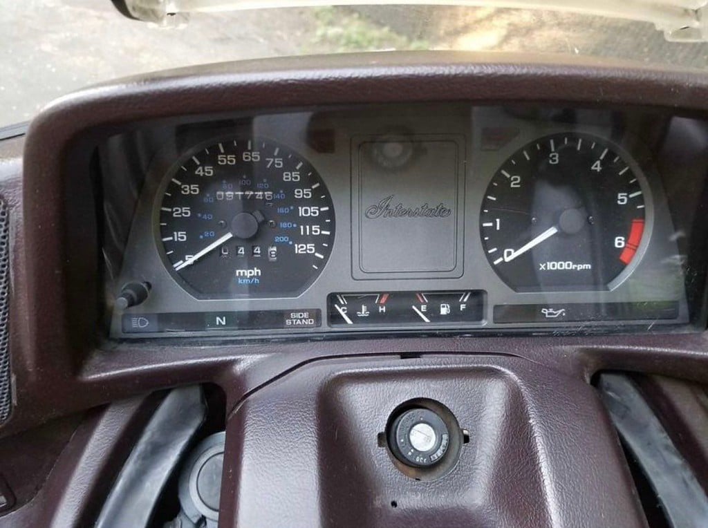 1995 red Honda Gold Wing GL1500 Interstate, before restoration: instrument cluster
