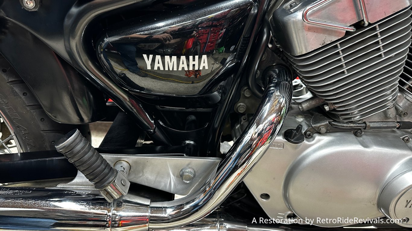 1996 Yamaha Virago XV250: Yamaha fuel tank and engine