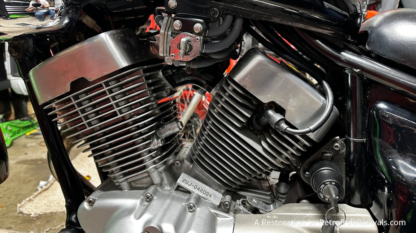 1996 Yamaha Virago XV250: V-twin cylinders