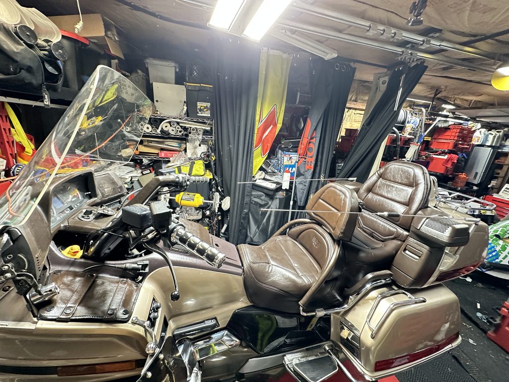 1988 Honda Gold Wing GL1500 Aspencade Kindle: wide view of the assembled Gold Wing in the shop