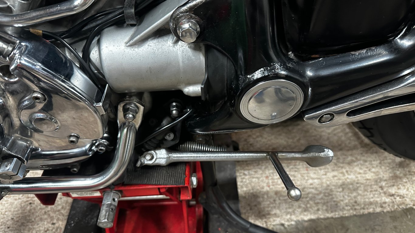 1995 Yamaha Virago 1100, restoration in progress: engine and exhaust