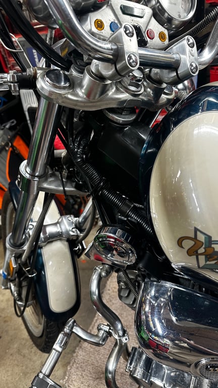 1995 Yamaha Virago 1100, restoration in progress: front end