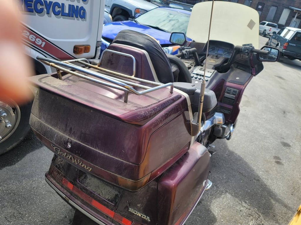 1989 Honda Gold Wing GL1500 Aspencade, before restoration: rear trunk and saddlebags