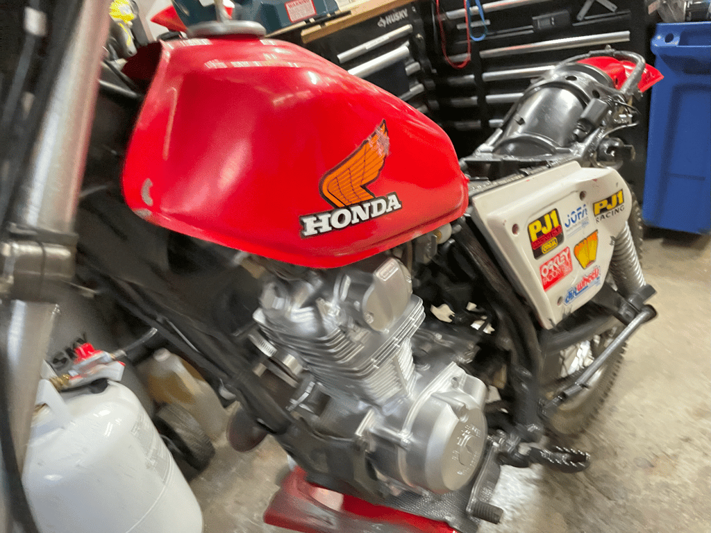 1979 Honda XL125s, restored: red Honda fuel tank