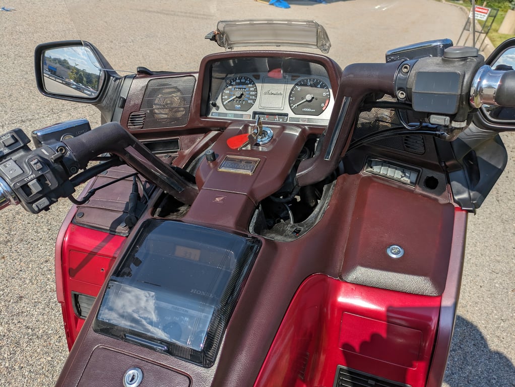 1995 red Honda Gold Wing GL1500 Interstate, completed restoration: cockpit