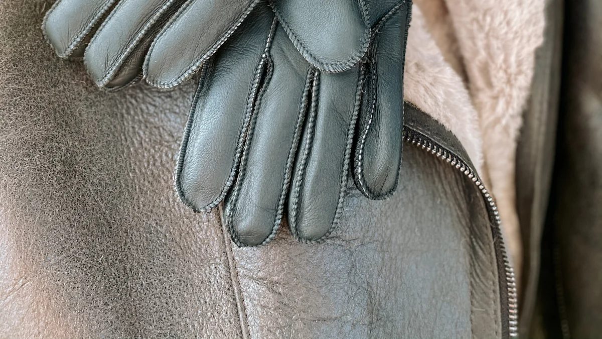 5 Best Winter Motorcycle Gloves for Cold Weather in 2024