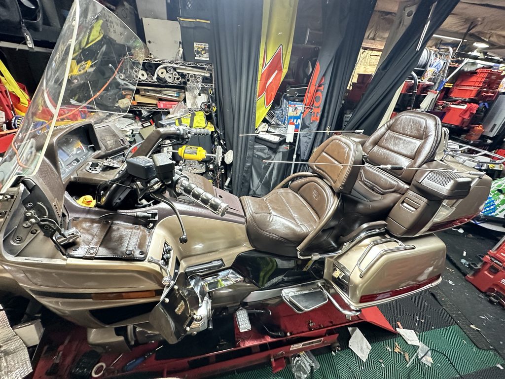 1988 Honda Gold Wing GL1500 Aspencade Kindle: wide view of the assembled Gold Wing in the shop